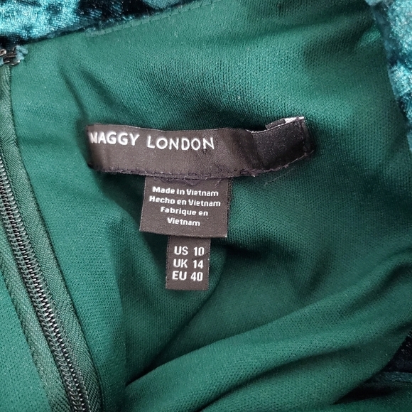 Maggy London Crushed Velvet Midi Dress Size 10 Green Stretch Velour Party - Picture 14 of 15